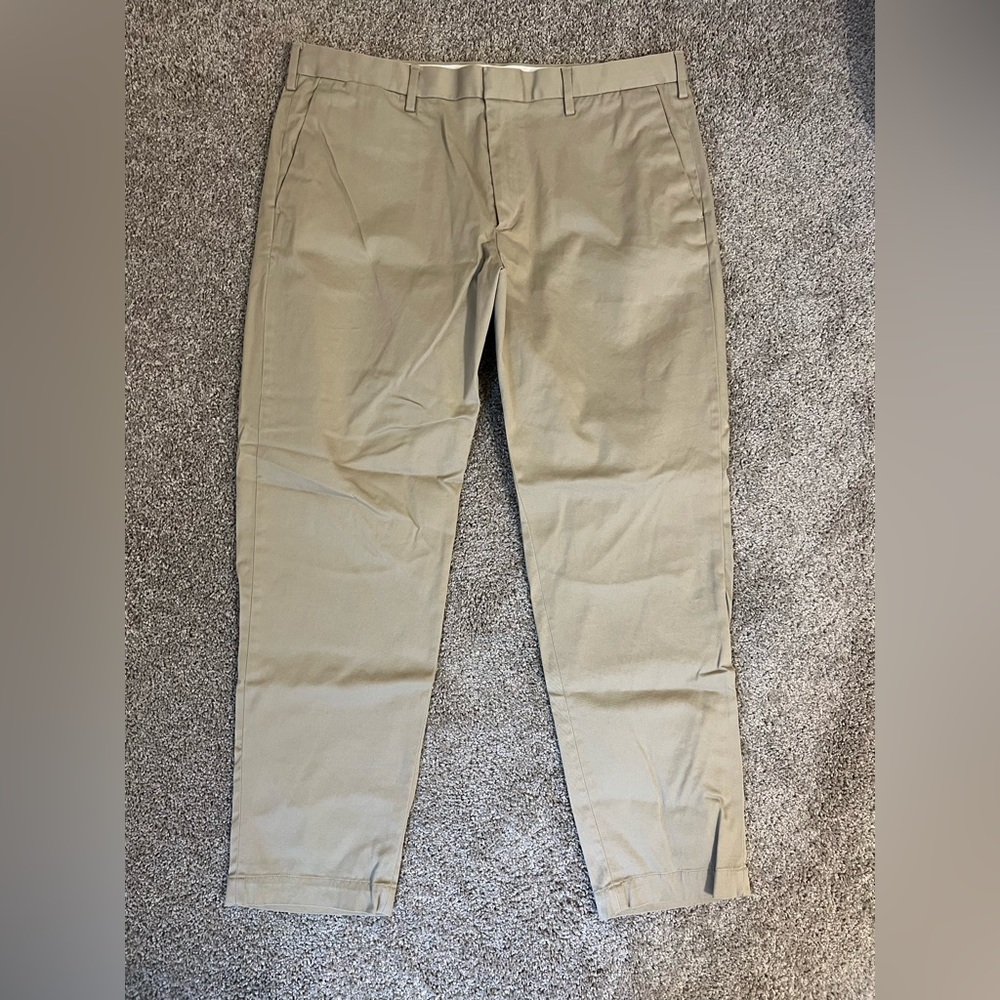 Men’s Banana Republic Khaki Mason Athletic Fit Chinos 38x32 **EUC**